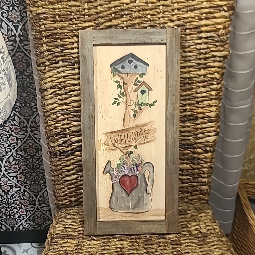 Adorable wooden Welcome sign